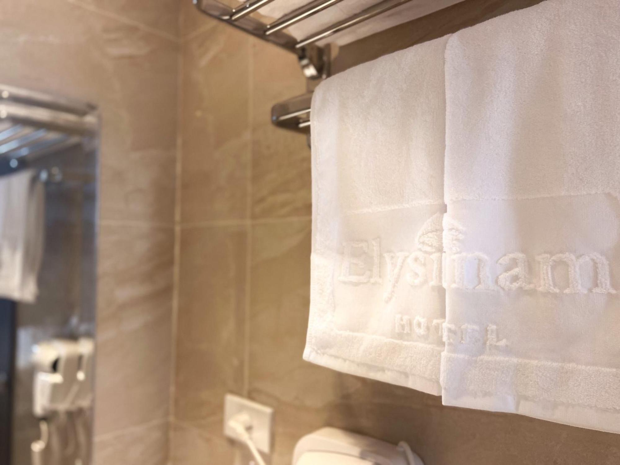 Elysinam Boutique Hotel Hạ Long Phòng bức ảnh